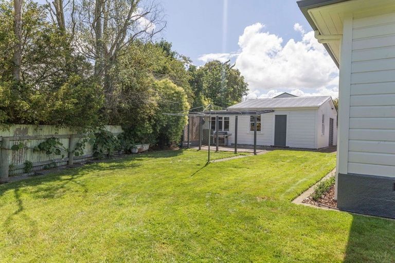 Photo of property in 51 Cole Street, Dannevirke, 4930