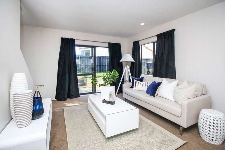Photo of property in 14/36 West Coast Road, Glen Eden, Auckland, 0602