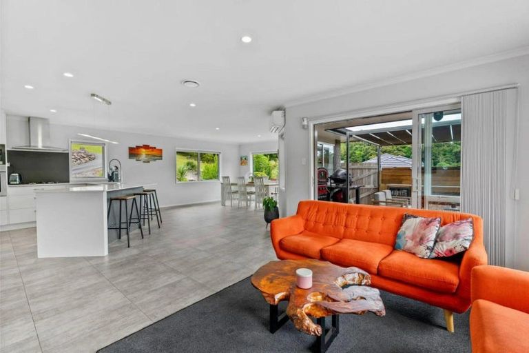 Photo of property in 12 Catherin Servant Close, Maunu, Whangarei, 0110