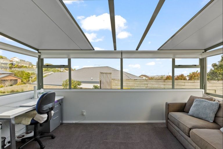 Photo of property in 26 Waldorf Crescent, Orewa, 0931