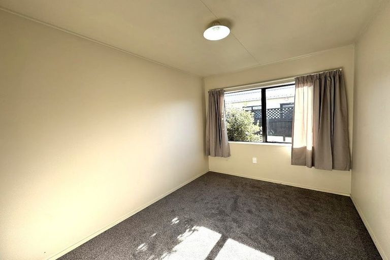 Photo of property in 2/65 Wakefield Street, Alicetown, Lower Hutt, 5010