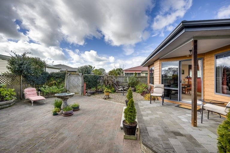 Photo of property in 2/16 Alan Styles Place, Greenmeadows, Napier, 4112