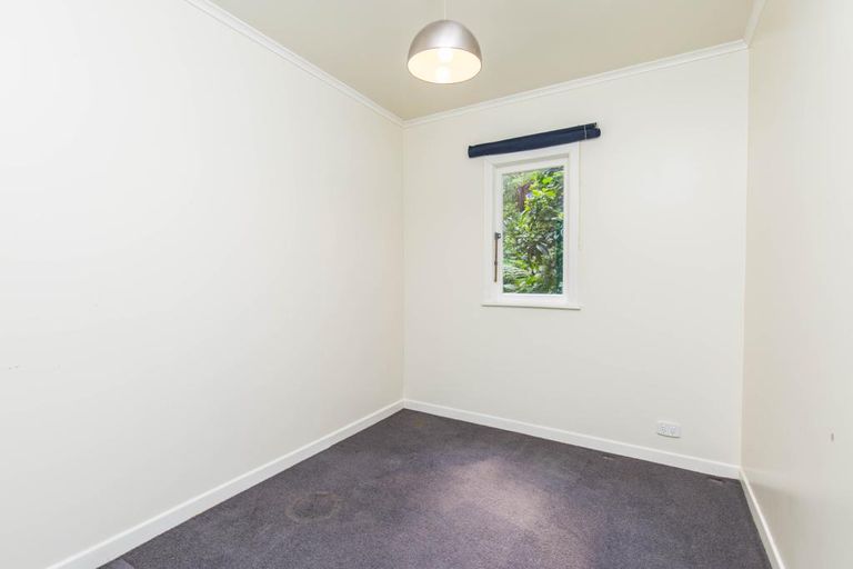 Photo of property in 796 South Titirangi Road, Titirangi, Auckland, 0604
