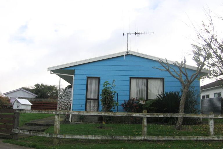 Photo of property in 44 Chatsworth Place, Highbury, Palmerston North, 4412