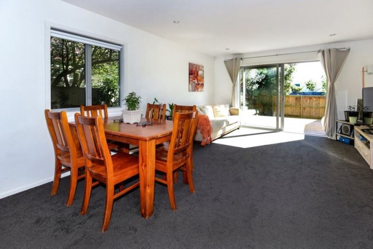 Photo of property in 1/251 Kilmore Street, Christchurch Central, Christchurch, 8011