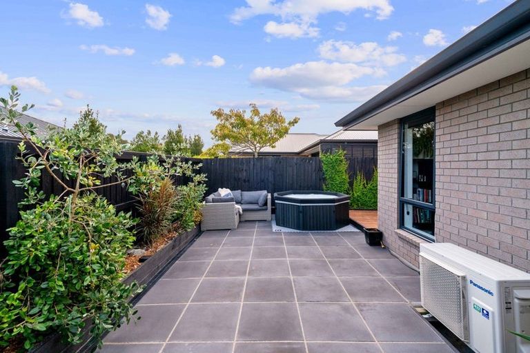 Photo of property in 34 Bradwell Crescent, Halswell, Christchurch, 8025