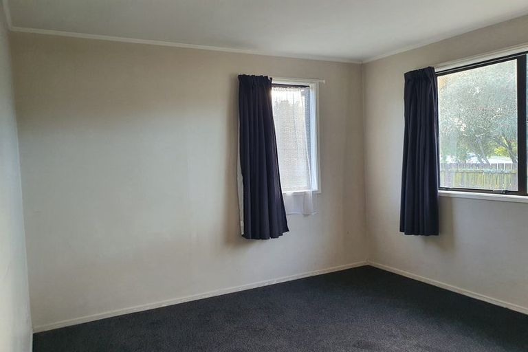 Photo of property in 18 Armada Drive, Ranui, Auckland, 0612