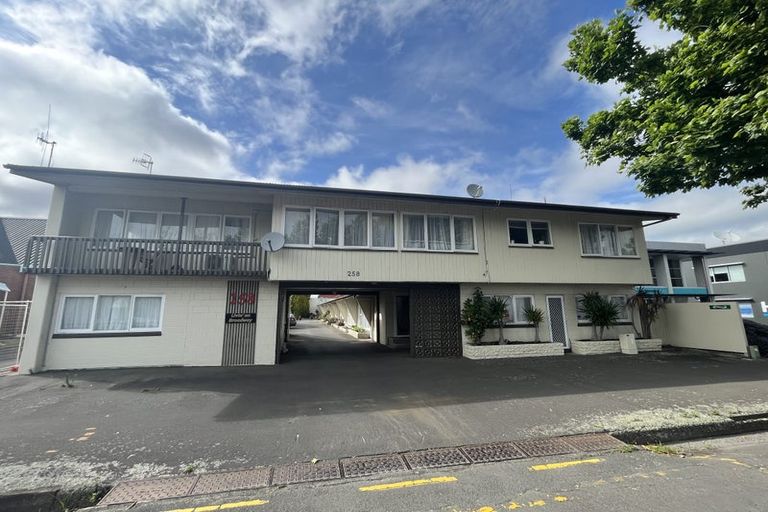 Photo of property in 258 Broadway Avenue, Palmerston North, 4414