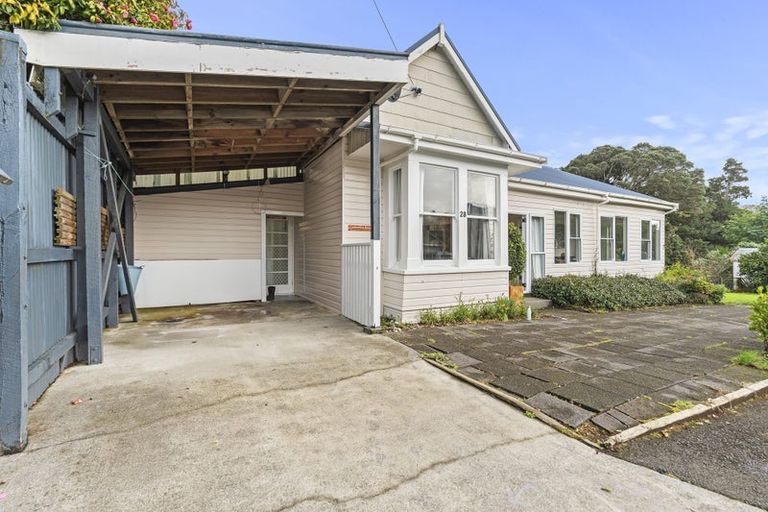 Photo of property in 28 Carrington Street, New Plymouth, 4310