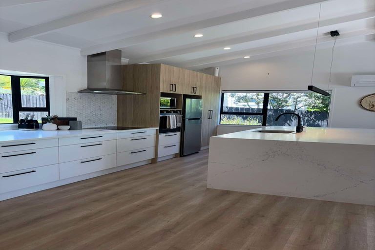 Photo of property in 19a Walbrook Road, Manly, Whangaparaoa, 0930