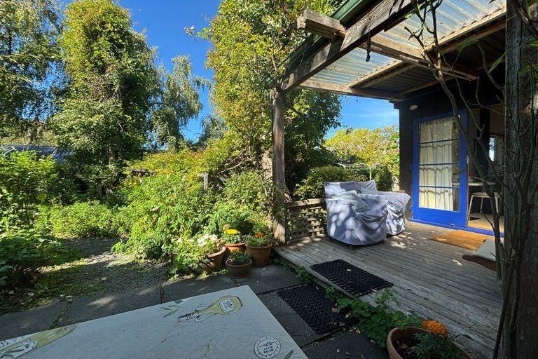 Photo of property in 10 Sandy Beach Road, Tinopai, 0593