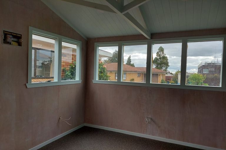 Photo of property in 6/39 Norcross Avenue, Henderson, Auckland, 0612