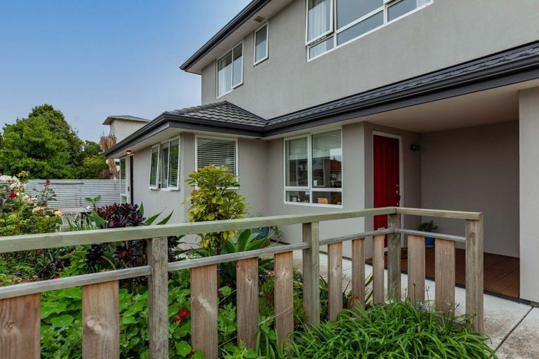 Photo of property in 17a Jull Street, Napier South, Napier, 4110