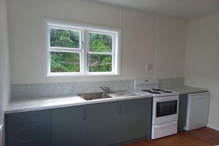 Photo of property in 48 Banbury Crescent, Fairfield, Hamilton, 3214