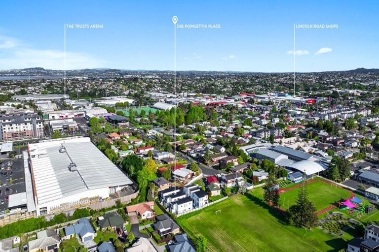 Photo of property in 24b Poinsettia Place, Henderson, Auckland, 0610
