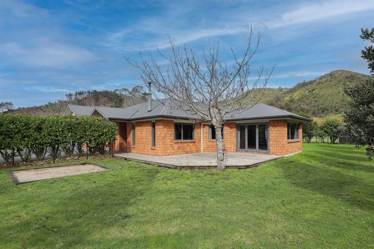 Photo of property in 20 Kauri Lane, Huntly, 3771