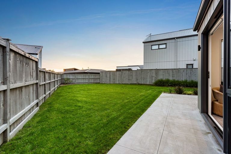 Photo of property in 3 Aquamarine Road, Rosehill, Papakura, 2113