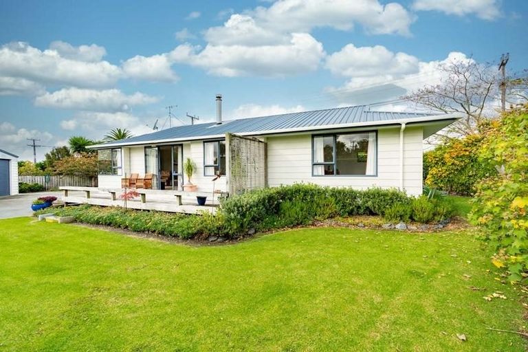 Photo of property in 1a Ferry Road, Waipu, 0510