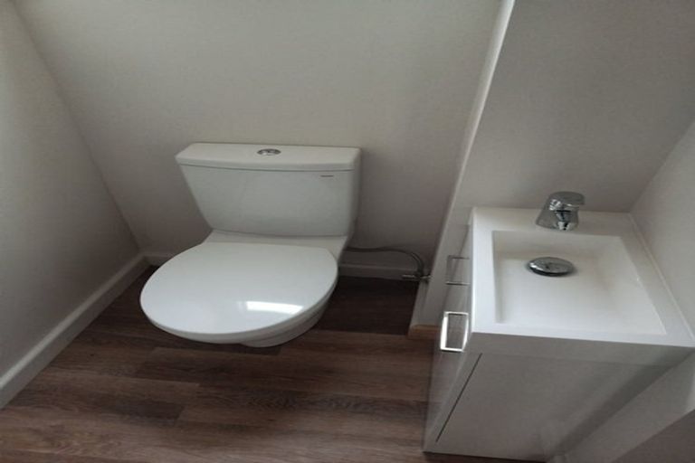 Photo of property in 25 Crownhill Street, Spotswood, New Plymouth, 4310