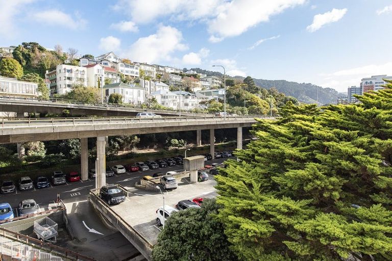 Photo of property in Hume House, 5/152 The Terrace, Wellington Central, Wellington, 6011