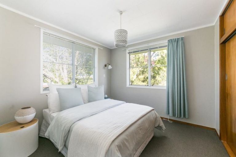 Photo of property in 25 Tauroa Road, Havelock North, 4130