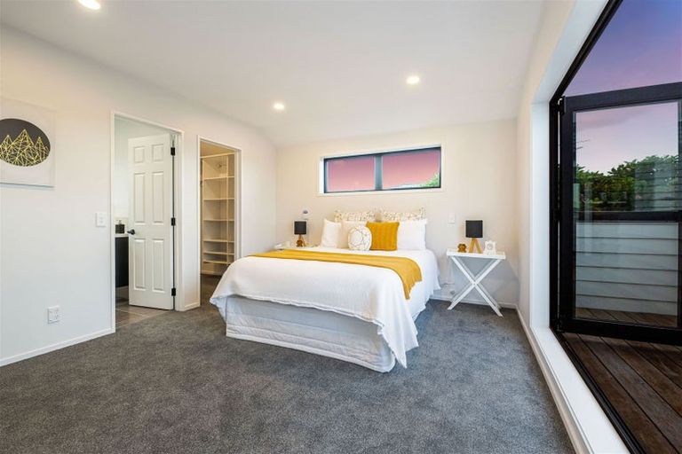 Photo of property in 151 Colwill Road, Massey, Auckland, 0614