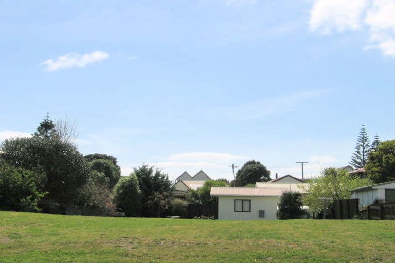 Photo of property in 1293 Papamoa Beach Road, Papamoa Beach, Papamoa, 3118