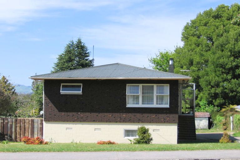 Photo of property in 36 Gordon Road, Western Heights, Rotorua, 3015