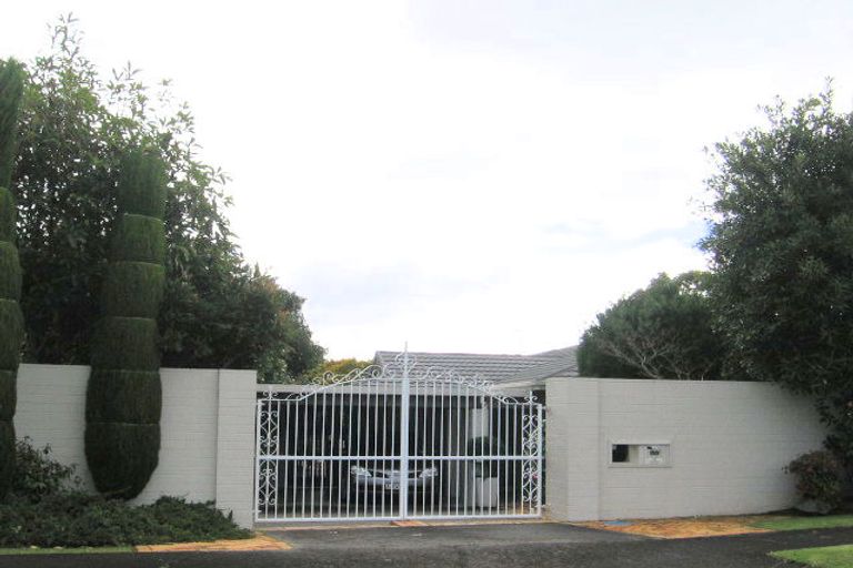 Photo of property in 10 Beaconview Rise, Farm Cove, Auckland, 2012