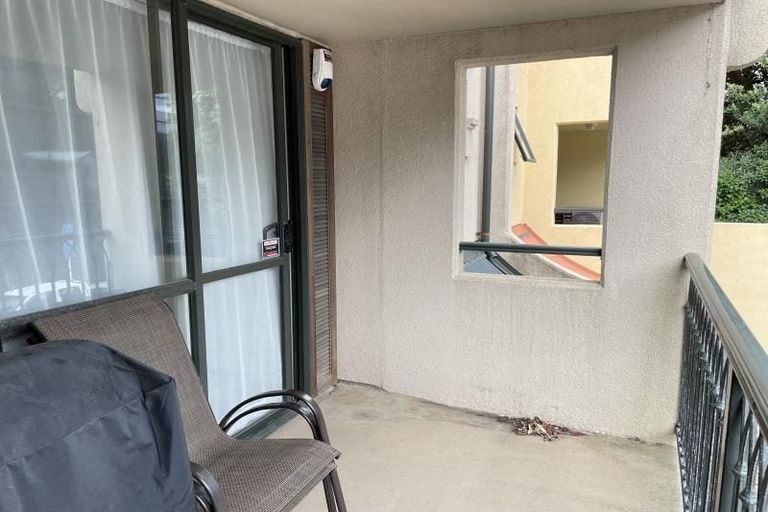 Photo of property in 29 Ballantrae Place, Thorndon, Wellington, 6011