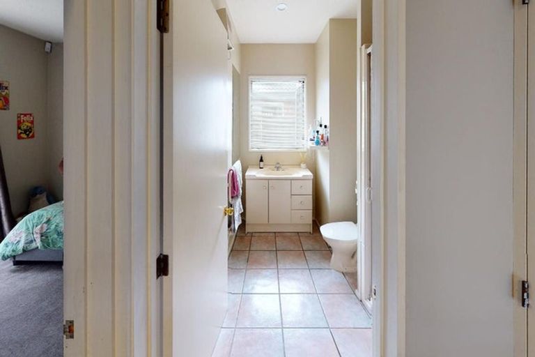 Photo of property in 1/28 Brigham Drive, Halswell, Christchurch, 8025