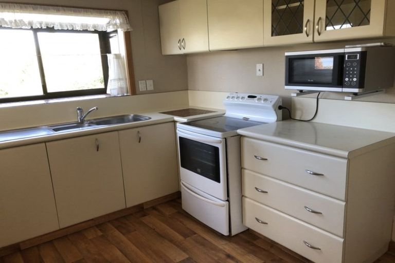 Photo of property in 130 Lake Crescent, Hamilton Lake, Hamilton, 3204