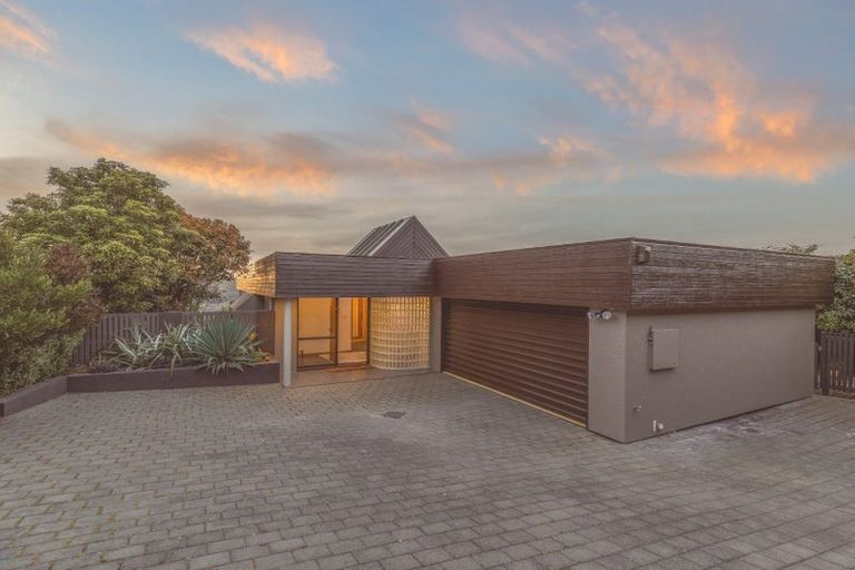 Photo of property in 3 Plains View, Mount Pleasant, Christchurch, 8081