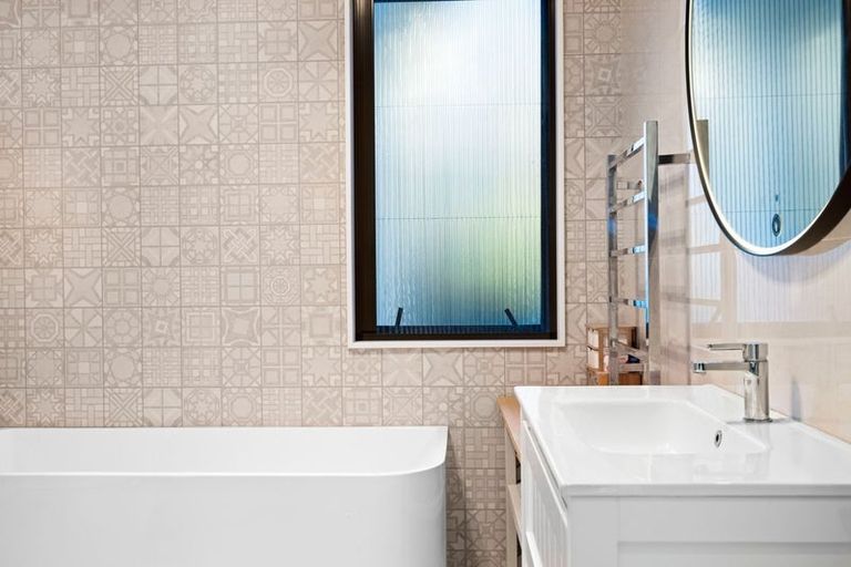 Photo of property in 5 Otto Lane, Pokeno, 2402