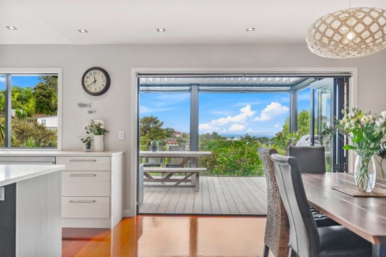 Photo of property in 433 East Coast Road, Mairangi Bay, Auckland, 0630