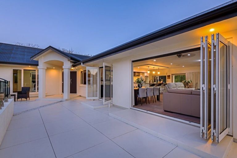 Photo of property in 475 Stoney Creek Road, Kelvin Grove, Palmerston North, 4470