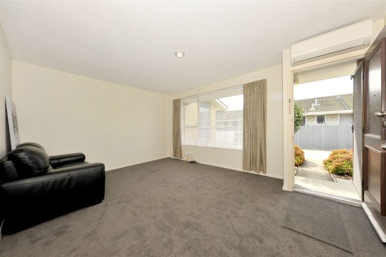 Photo of property in 3/10 Peer Street, Upper Riccarton, Christchurch, 8041