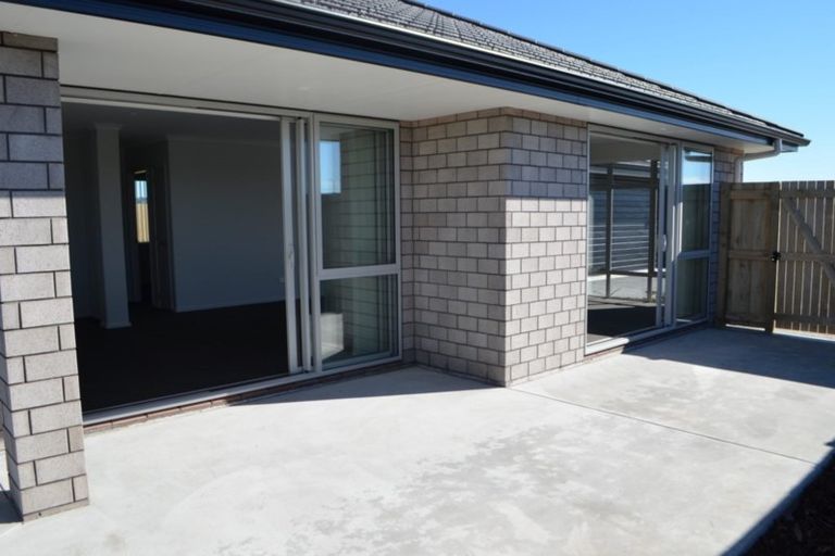 Photo of property in 85 Te Kio Crescent, Papamoa Beach, Papamoa, 3118