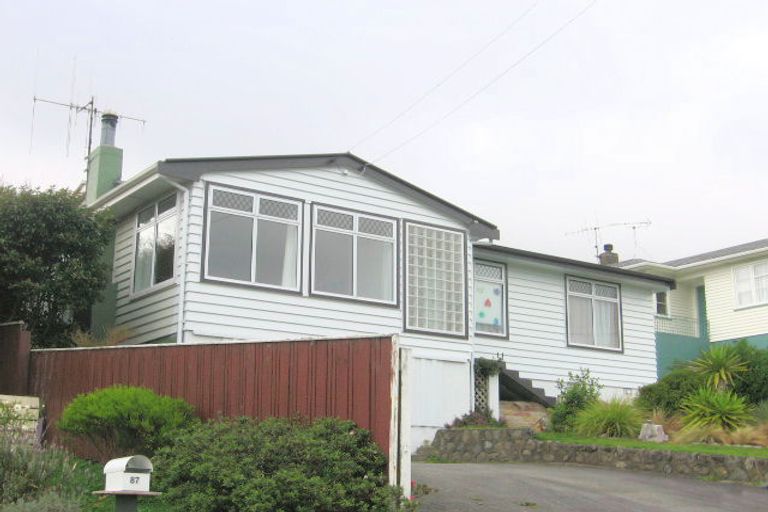 Photo of property in 89 Taylor Terrace, Tawa, Wellington, 5028