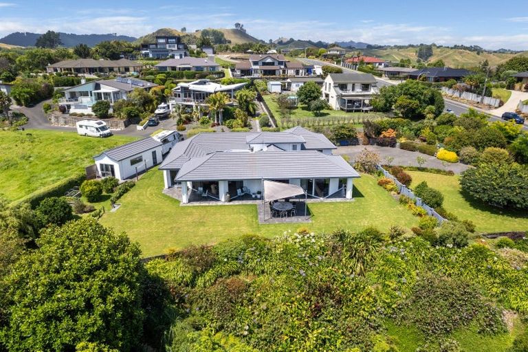 Photo of property in 95 Waikite Road, Welcome Bay, Tauranga, 3175