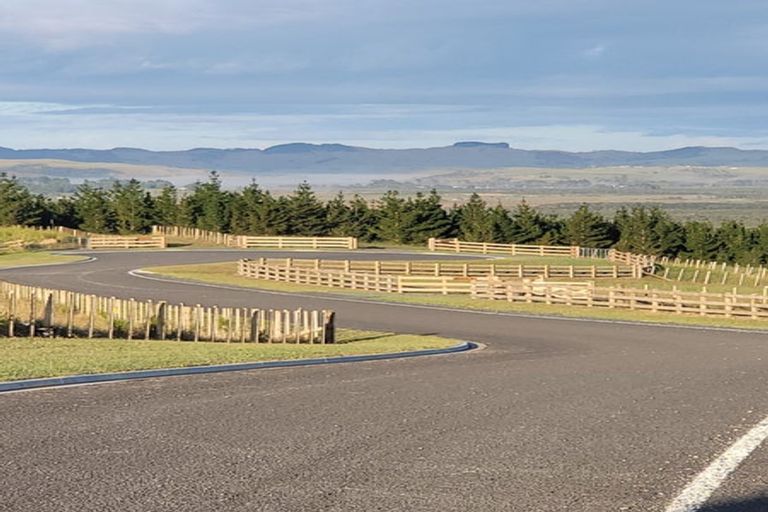 Photo of property in 26 Parua Bay Drive, Kaukapakapa, 0984