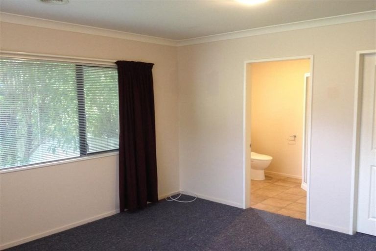 Photo of property in 38 Furlong Crescent, Churton Park, Wellington, 6037