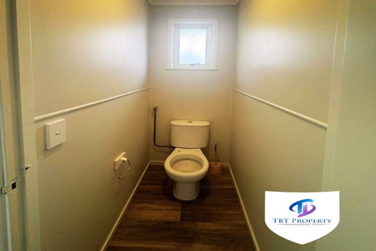 Photo of property in 27 Burndale Terrace, Manurewa, Auckland, 2102