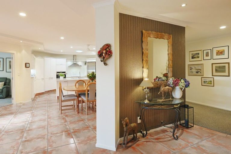 Photo of property in 10 Park Lane, Greenmeadows, Napier, 4112