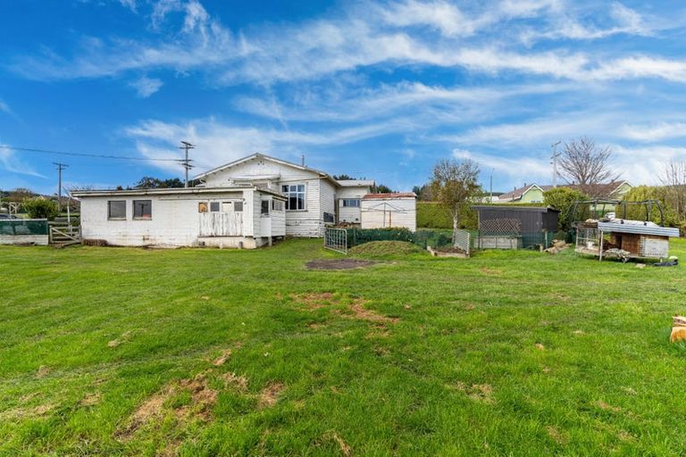 Photo of property in 32 Poole Street, Kaitangata, 9210