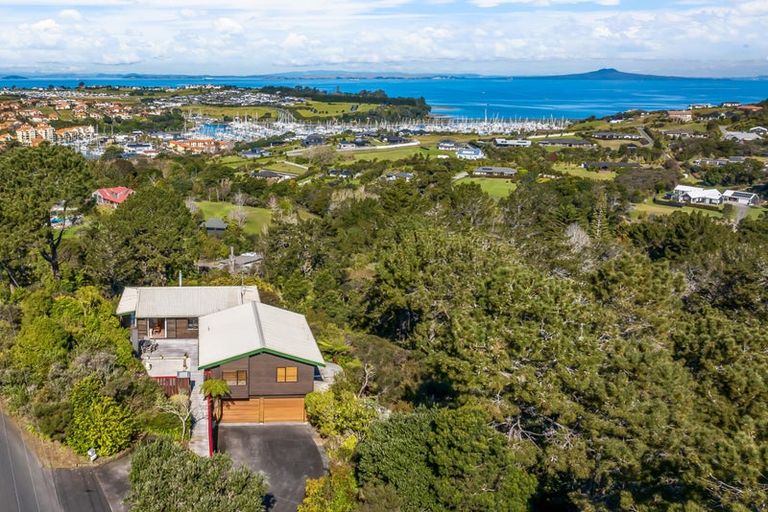 Photo of property in 8 Clayden Drive, Gulf Harbour, Whangaparaoa, 0930