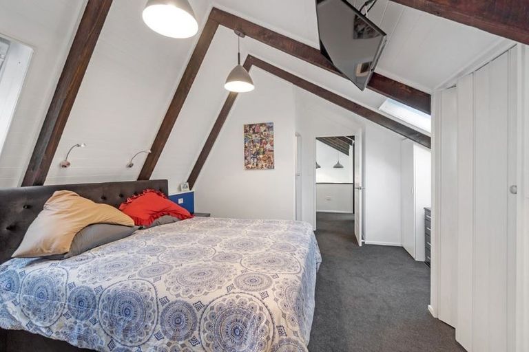 Photo of property in 5 Waddell Lane, Avondale, Christchurch, 8061