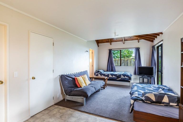 Photo of property in 2/11 Kereru Street, Two Mile Bay, Taupo, 3330