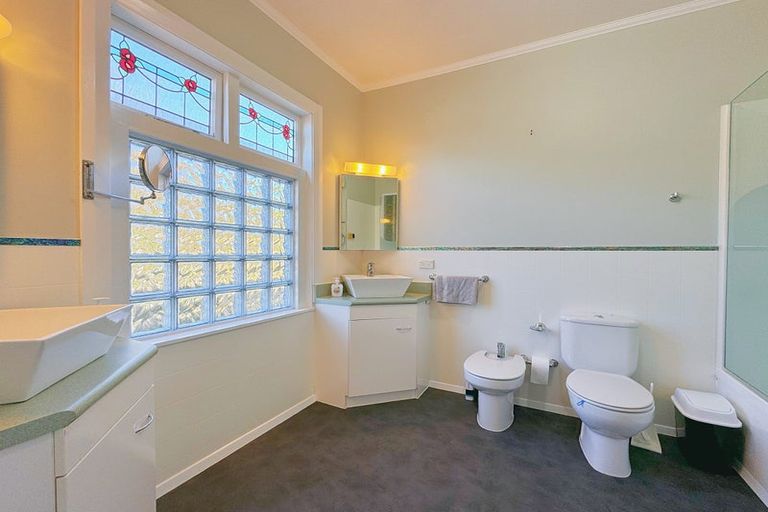 Photo of property in 14b Glenmore Street, Thorndon, Wellington, 6011