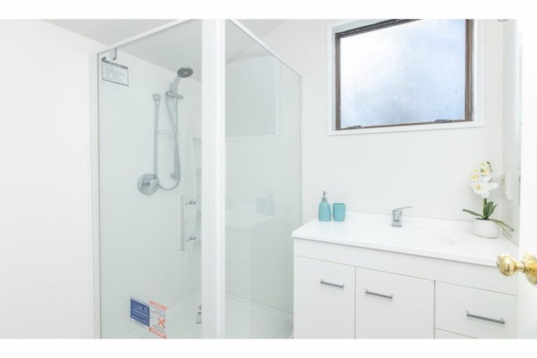 Photo of property in 28 Rubens Place, Burnside, Christchurch, 8053